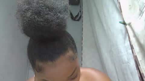 allizida01 online show from January 6, 2026, 6:22 pm