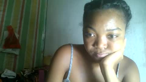 allizida01 online show from May 12, 2026, 5:32 pm