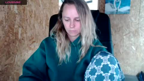 alllexandra online show from June 19, 2026, 1:48 pm