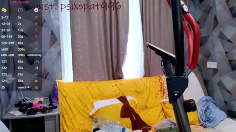 Snapshot of alllinaeve chatting on October 15, 2025, 11:21 am Alina online show from October 15, 2025, 11:21 am