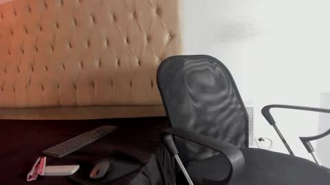 alluringangel01 online show from September 15, 2025, 2:55 am