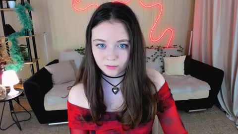 Snapshot of alluringeyess chatting on November 9, 2025, 4:16 pm alluringeyess online show from November 9, 2025, 4:16 pm