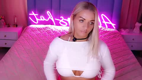 AlwaysHot online show from March 27, 2026, 2:28 am