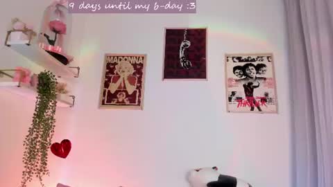 Snapshot of ally_belle chatting on July 23, 2026, 1:58 am Ally Belle online show from July 23, 2026, 1:58 am