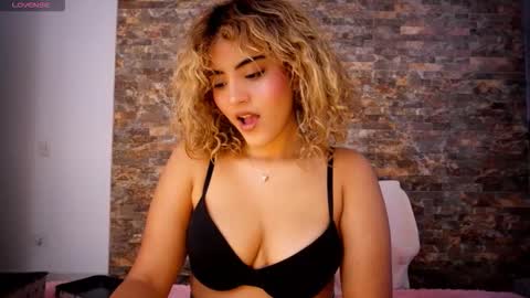 ally_summer online show from November 30, 2025, 9:08 pm