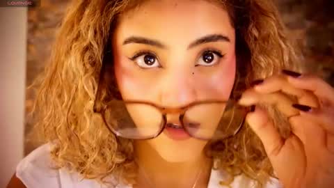 ally_summer online show from December 3, 2025, 2:41 am