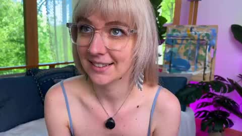 Ally Elliot online show from May 8, 2026, 5:07 pm