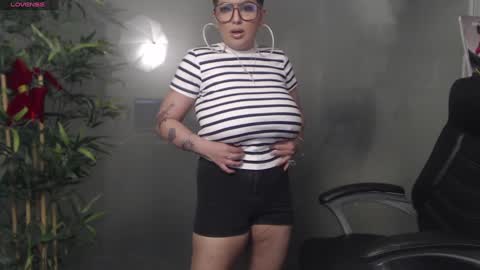         online show from December 14, 2024, 9:13 pm