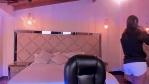 Alisson online show from September 22, 2025, 10:17 am