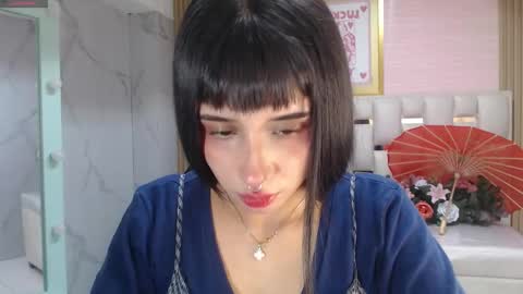 Allysa  online show from December 22, 2025, 8:06 pm