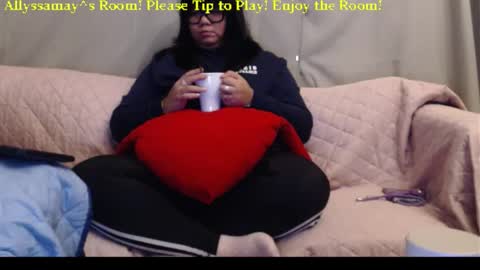 Allyssamay online show from November 3, 2025, 3:30 am