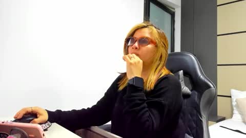 ALMA FENIX  online show from February 16, 2026, 12:34 pm