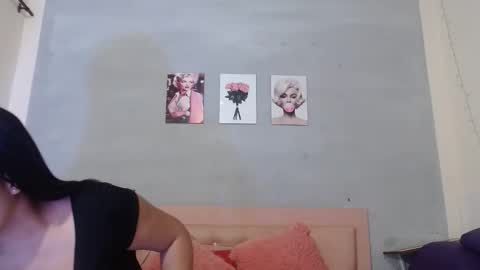 alma_meza online show from October 19, 2025, 2:07 pm