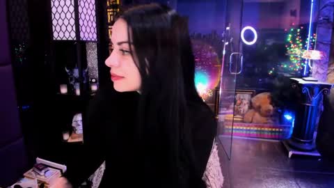 Alma online show from April 15, 2026, 7:37 am