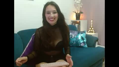 Snapshot of almaglow chatting on April 23, 2026, 5:26 pm Alma online show from April 23, 2026, 5:26 pm