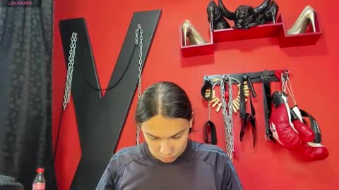 Santy online show from March 26, 2026, 7:52 pm