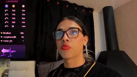 Snapshot of almazz_ chatting on June 21, 2026, 12:02 am Santy online show from June 21, 2026, 12:02 am