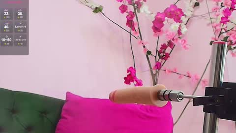 ALMENDRAEVANS online show from March 4, 2025, 5:45 pm