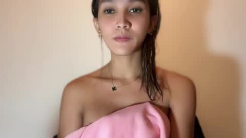 larah online show from October 4, 2025, 9:29 am