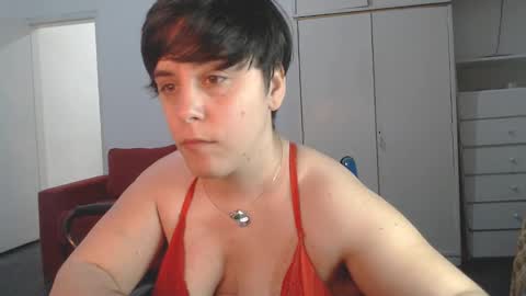 Snapshot of almondonwheels chatting on February 17, 2025, 12:10 am Almond online show from February 17, 2025, 12:10 am