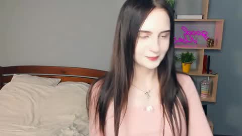 Alona online show from May 3, 2026, 6:52 am