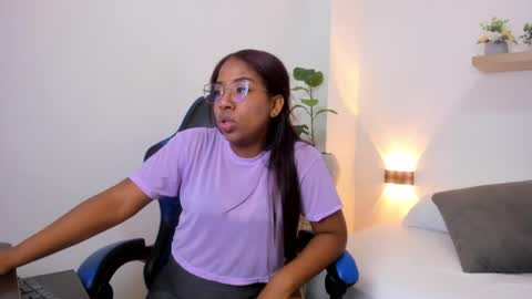 A L O N D R A online show from May 22, 2026, 7:52 pm