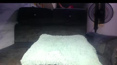 alondra online show from October 21, 2025, 2:01 am