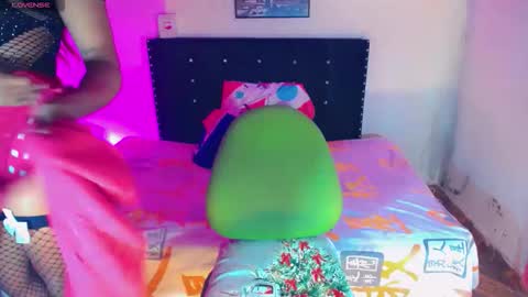 Snapshot of alondragill_ chatting on May 16, 2026, 3:36 am alondragill_ online show from May 16, 2026, 3:36 am