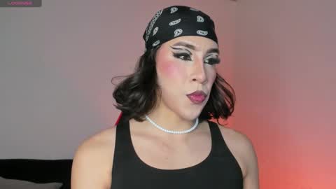 Hazel Bowie online show from December 16, 2025, 12:04 am