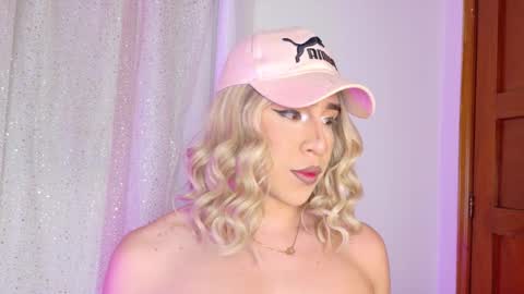 Hazel Bowie online show from March 2, 2026, 12:02 am