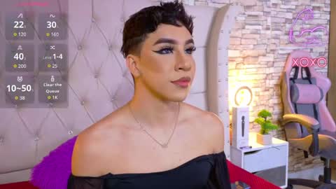 Hazel Bowie online show from April 15, 2026, 9:48 pm