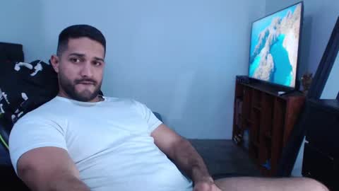 alonxoo online show from January 13, 2025, 2:50 am