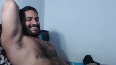 Snapshot of alonxoo chatting on November 30, 2025, 10:58 pm alonxoo online show from November 30, 2025, 10:58 pm