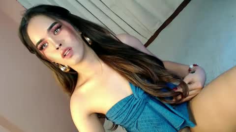 LEXY online show from February 27, 2025, 4:53 pm