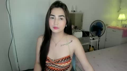 alovelydollnica online show from March 27, 2026, 10:15 am