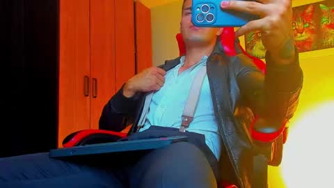 Snapshot of alpha_dominus_ chatting on October 3, 2025, 4:53 am alpha_dominus_ online show from October 3, 2025, 4:53 am