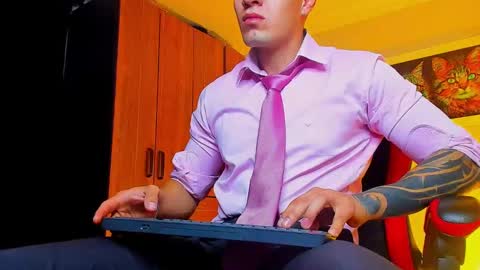 Snapshot of alpha_dominus_ chatting on October 7, 2025, 3:14 am alpha_dominus_ online show from October 7, 2025, 3:14 am