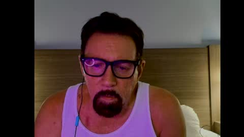 alphablue_wolf1295 online show from August 3, 2026, 10:13 pm