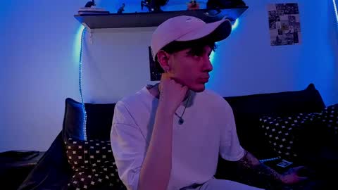 Dioniso online show from April 16, 2026, 10:23 pm