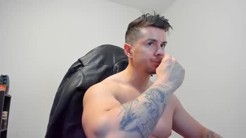LeatherMaster online show from December 24, 2024, 7:49 am