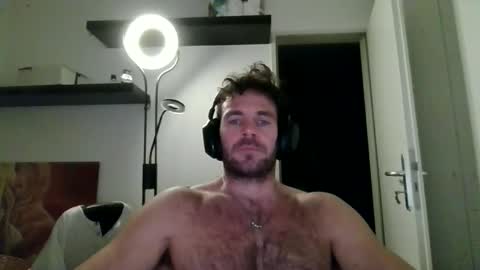 alphah_hunk online show from November 23, 2025, 9:25 pm