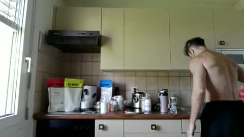 alphah_hunk online show from April 26, 2026, 9:40 am