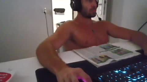alphah_hunk online show from July 17, 2026, 4:23 pm