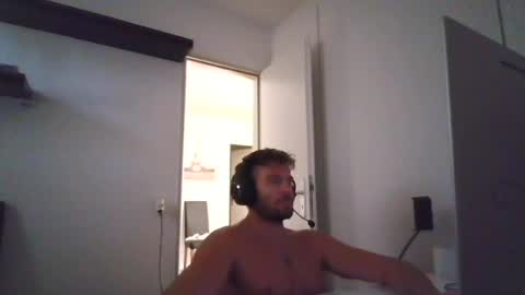 alphah_hunk online show from July 20, 2026, 4:42 pm