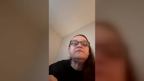 Snapshot of alphaluna709 chatting on June 16, 2026, 1:25 pm alphaluna709 online show from June 16, 2026, 1:25 pm