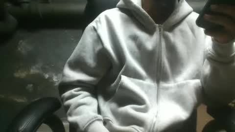 alphamvf online show from January 15, 2026, 7:50 pm