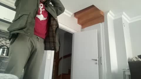 AlphAndre online show from February 8, 2025, 7:04 am