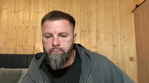 Jhonny online show from May 18, 2026, 2:07 am