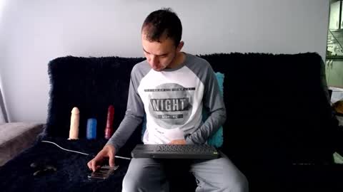 Snapshot of alrevex chatting on February 26, 2025, 12:36 pm ALEX online show from February 26, 2025, 12:36 pm