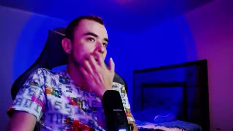 Snapshot of alrevex chatting on September 9, 2025, 2:05 pm ALEX online show from September 9, 2025, 2:05 pm